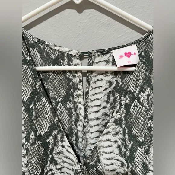 BuddyLove Connie Tie Front Mini Dress - Picture 5 of 5